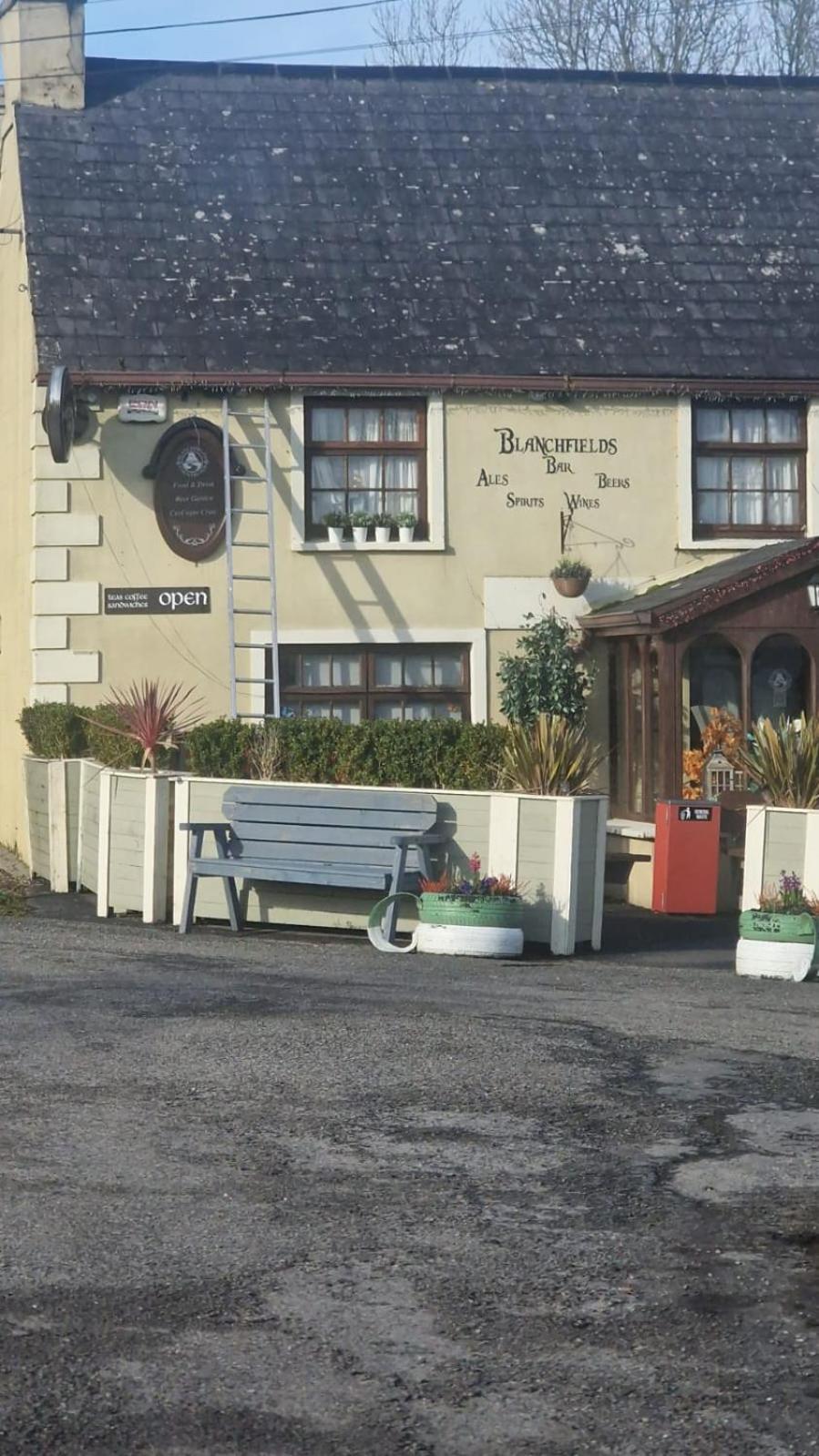 The Crossing, Barn, R95Th5C Villa Ballyling Room photo